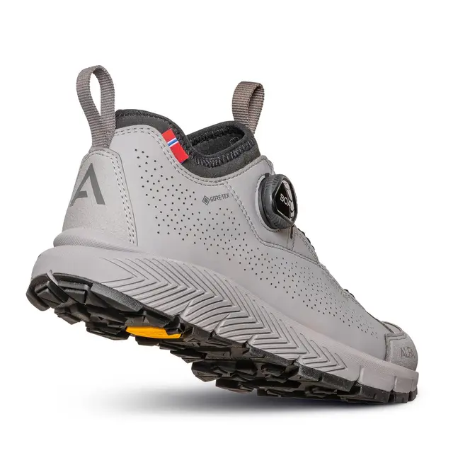 Alfa Piggen A/P/S GTX W Light Grey 36 Svært lett og slitesterk tursko 