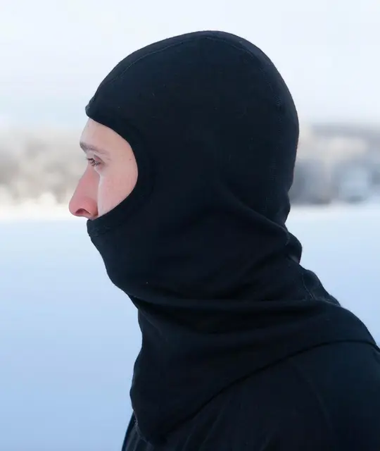 Bråtens Balaklava Svart One-Size Balaklava i merinoull og polyester 