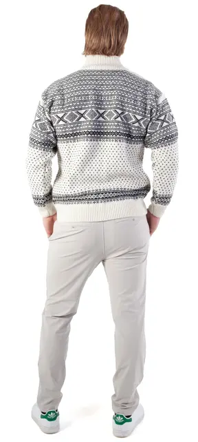 Bråtens Setesdal Genser Hvit S God og varm ullgenser med fôret hals 