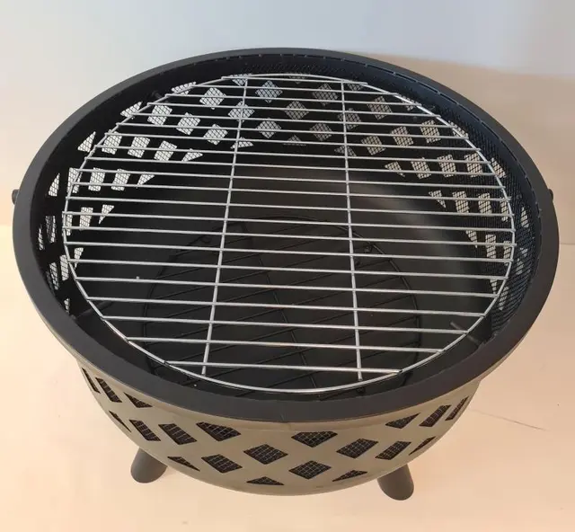 CAL Utepeis/grill sortlakkert stål 66x65cm 