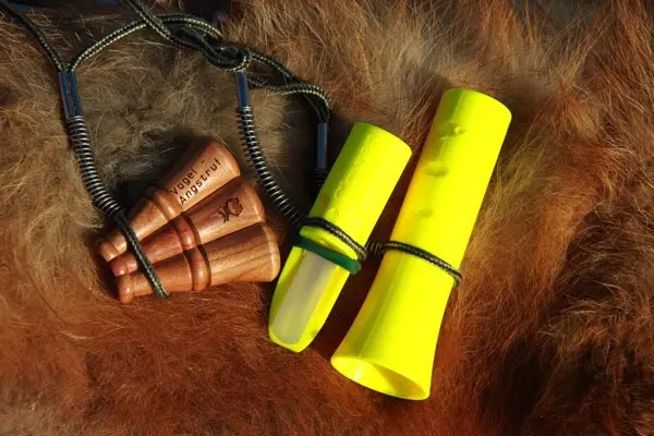 Clausen Predator Pack 6 predator lokkefløyter og halssnor 