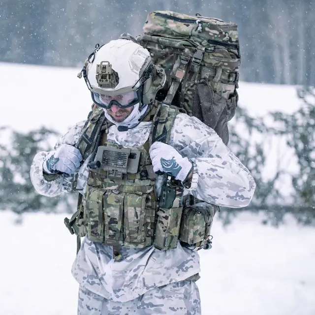 Eberlestock V90 Battleship 100L Coyote Oppgradert ryggsekk med smarte løsninger 