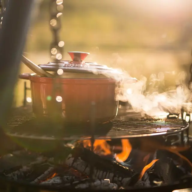 Espegard Støpejernsgryte 4 L Rødemaljert til bål og induksjon 
