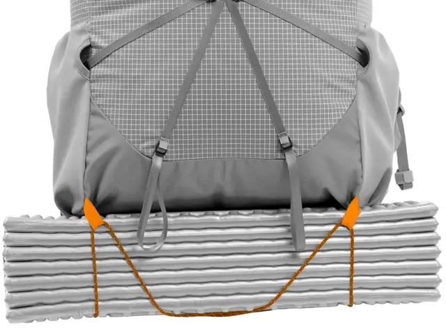 Exped Lightning WMNS Black 45 L Den lette tursekken! 