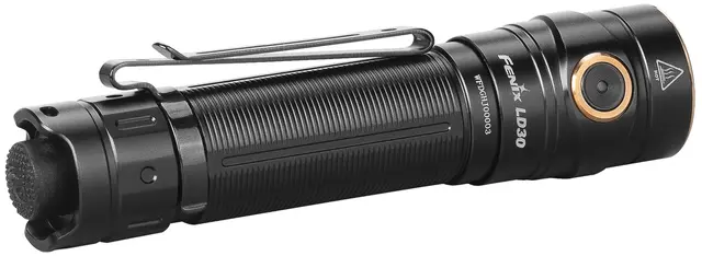 Fenix LD30 lommelykt 1600  lumen, oppladbar 