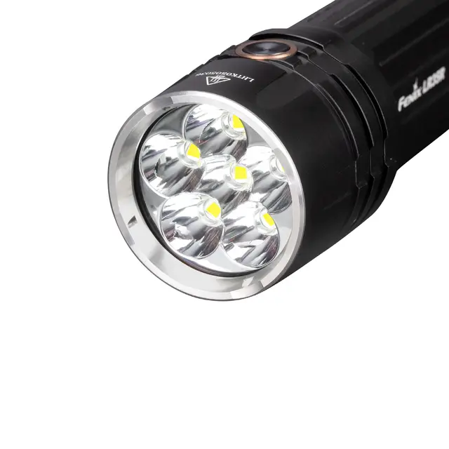 Fenix LR35R LED LYKT 10000 lumen og oppladbar 