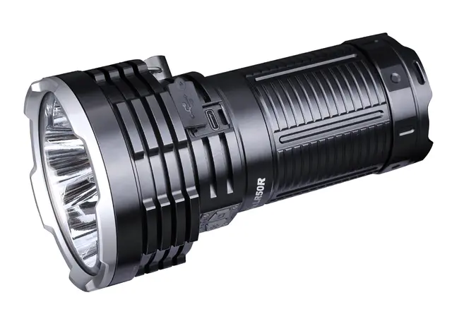 Fenix LR50R lommelykt 12000 lumen og oppladbar 