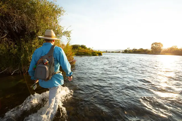 Fishpond Summit Sling 2.0 Granite Oppdatert teknisk slingbag ryggsekk 