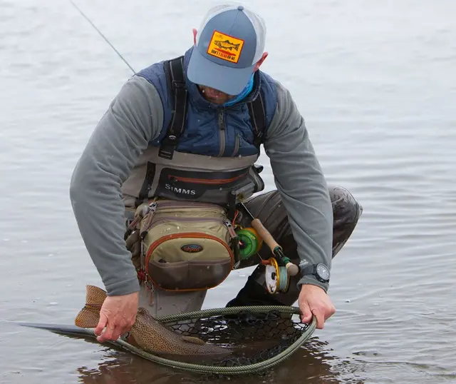 Fishpond Waterdance Guide Pack Driftwood Bestselger hofteveske til fluefiskere 