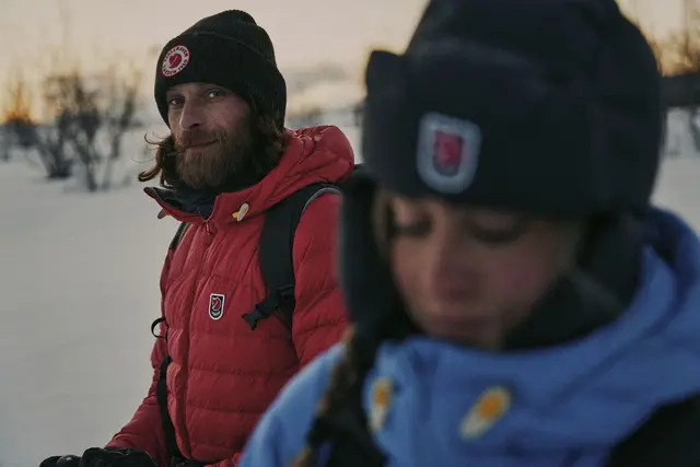 Fjällräven 1960 Logo Hat Mustard Yellow Behagelig strikkelue i lammeull 