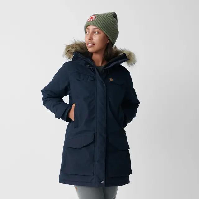 Fjällräven Nuuk Parka W Black L Komfortabel og varm parkas til dame 