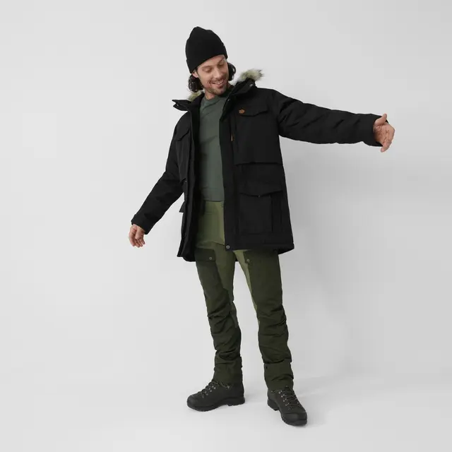 Fjällräven Nuuk Parka M Black L Komfortabel og varm parkas til herre 