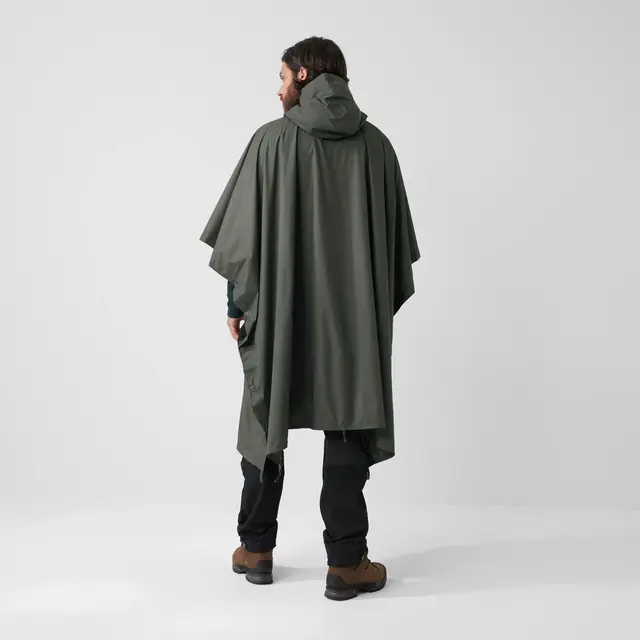 Fjällräven Poncho Safety Orange OneSize Pålitelig poncho med hette 