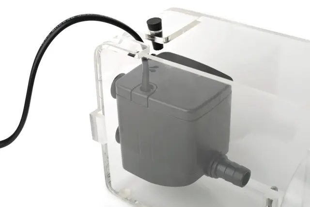 Fish-Skull Flytester Test fluene dine i strømmende vann 