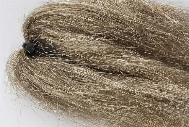 Hedron Wing´n Flash Med. brown Myk og lett flashabou 