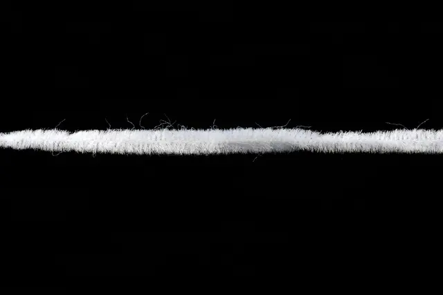 Textreme Round Chenille 2mm White Chenille av høy kvalitet til fluebinding 