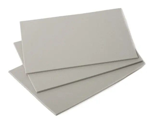 Wapsi Thin Fly Foam 2mm Light Gray Tynt skummateriale til fluebinding 