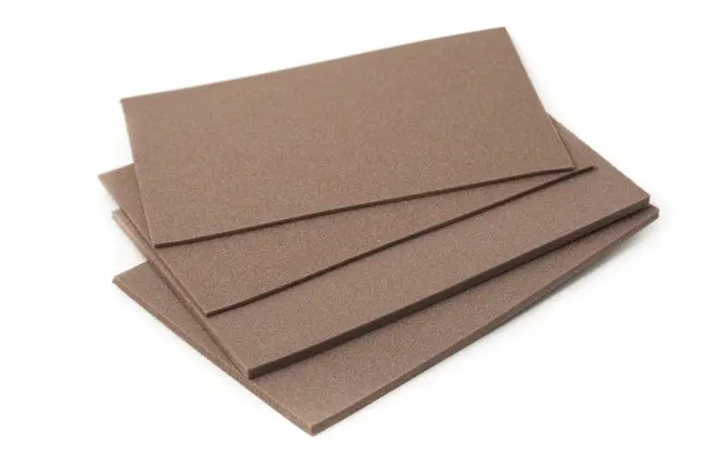 Wapsi Fly Foam 3mm/1,5mm Brown Flytende skummateriale til fluebinding 