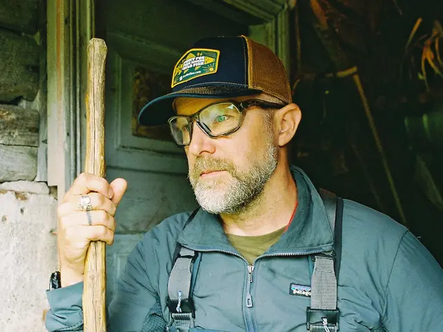 Frödin Free Rivers & Wild Fish Trucker Navy/Caramel 