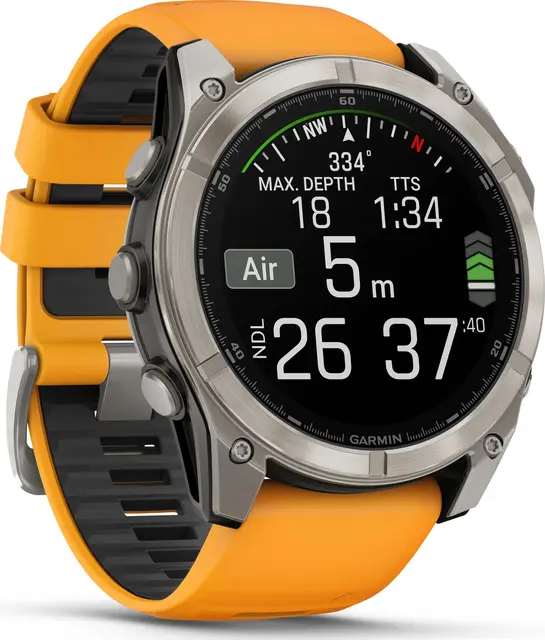Garmin fenix 8 51 mm AMOLED Sapphire Titan med oransje/grafitt silikonrem 