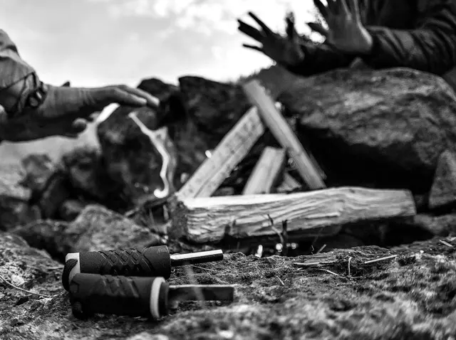 Gerber Fire Starter Tennstål  på 11,9 cm som vier 73g 