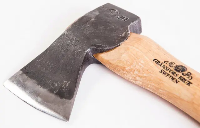 Gränsfors Håndøks "Kubben" Liten praktisk øks i tursekken 