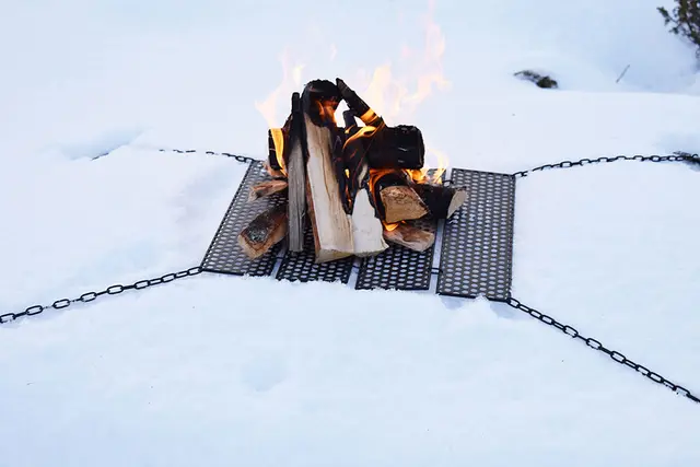 Hällmark Bålunderlag 44x44cm Lag mat over åpen ild 