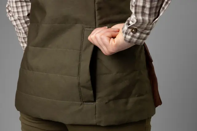 Härkila Retrieve Vest Olive/Burgundy 36 Slitesterk og vokset damevest 