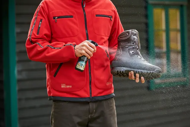 Härkila waterproofing leather care Impregneringsspray til fottøy i skinn 