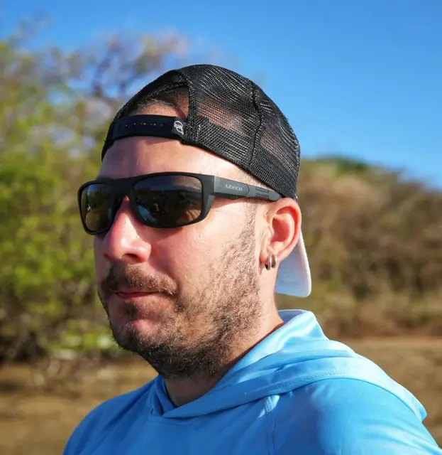 Leech Moonstone Black 