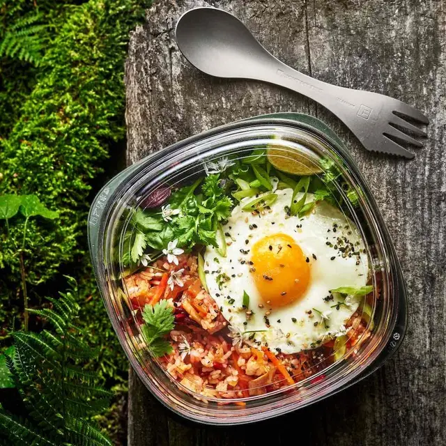 Light My Fire MyBox Sage Green Romslig og stilren matboks 