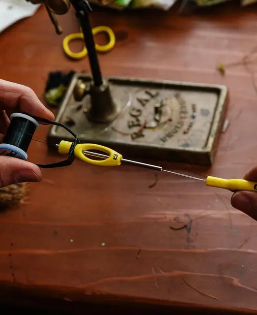 Loon Ergo Bobbin Threader Ergonomisk håndtak 