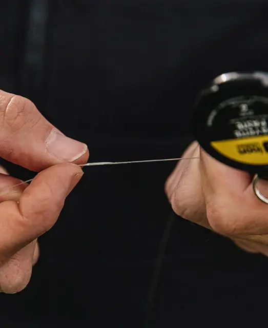 Loon Payette paste & fly line floatant Pastaen er fast i formen og lett å forme 