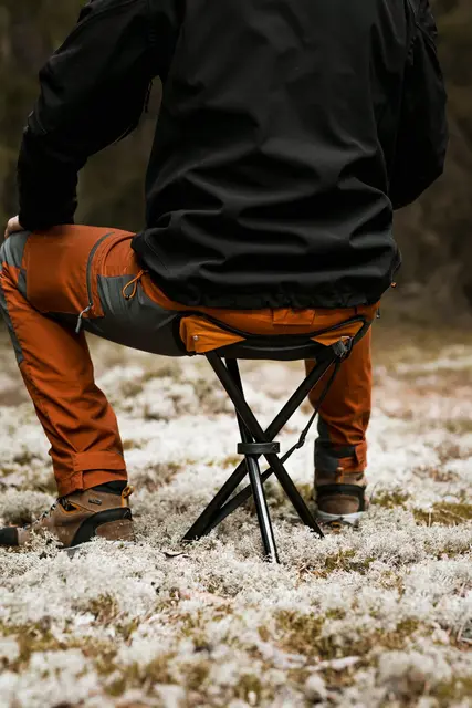 Neverlost Tripod Stol Sammenleggbar tripodstol med logo 