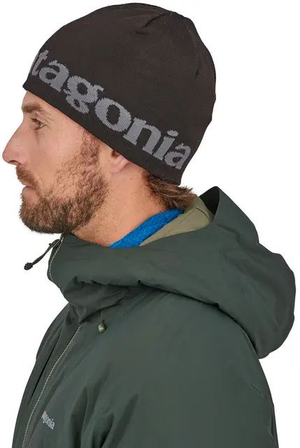 Patagonia Beanie Hat Logo Belwe Black One Size lue for all utendørs aktivitet 