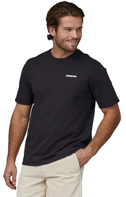 Patagonia M P-6 Logo Responsibili-Tee XS Black T-skjorte med patagonia logo 