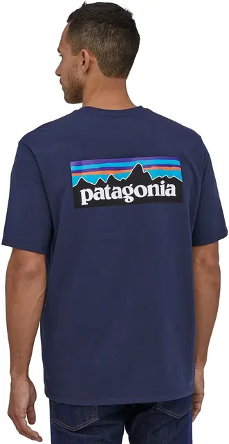 Patagonia M P-6 Logo Responsibili-Tee XS Classic Navy T-skjorte med patagonialogo 