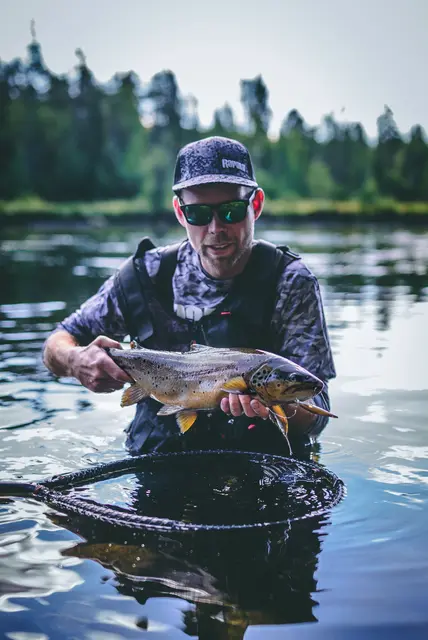 Rapala Shadow Rap S 7cm Imitasjon av døende byttefisk 