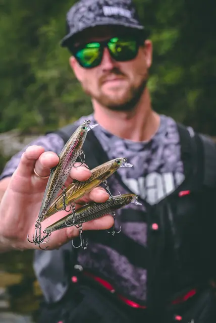 Rapala Shadow Rap S 7cm Imitasjon av døende byttefisk 