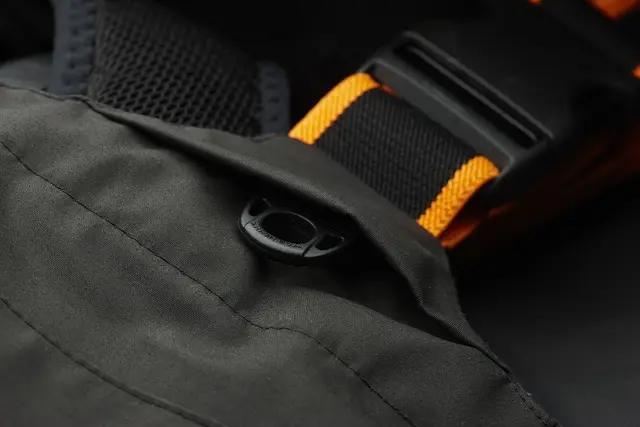 Savage Gear SG8 Chest Zip Wader M Stocking Foot 42-44/8-10 