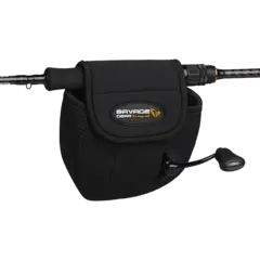 Savage Gear Neoprene Reel Cover S Snelletrekk til Savage Gear haspelsnelle