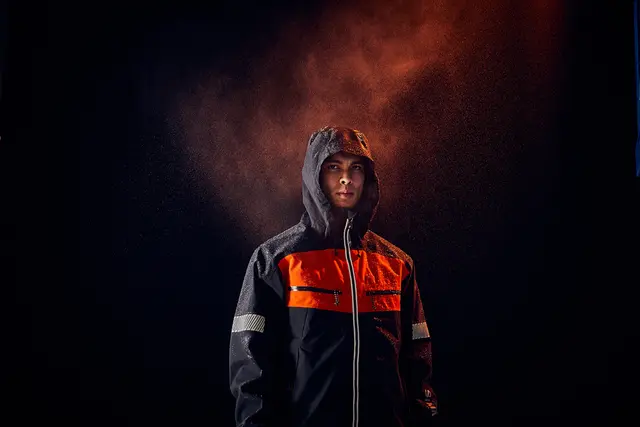 Simms CX Fishing Jacket Black S Jakken som holder deg tørr og varm 