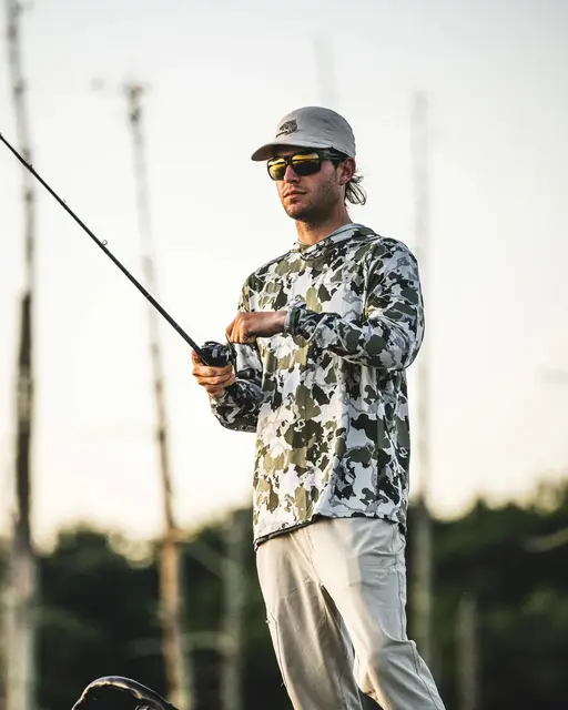 Simms Solarflex Hoody Bay Leaf M Beskyttende hettegenser for varme dager 