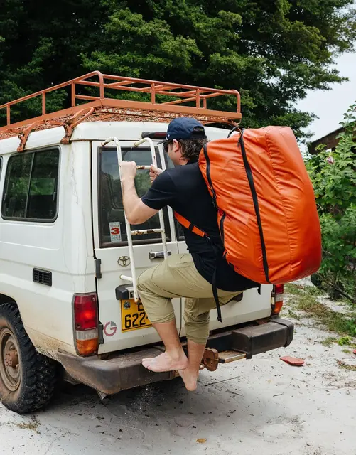 Simms Tailwind 80L Duffel Simms Orange Slitesterk og værbestandig duffelbag 