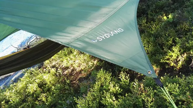 Sydvang Tarp 9 2,9x2,8m Grønn Tarp som beskytter mot regn, vind og sol 