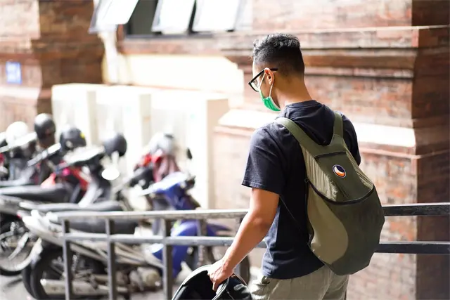 Ticket To The Moon Mini Backpack Superlett ryggsekk, Army Green/Khaki 