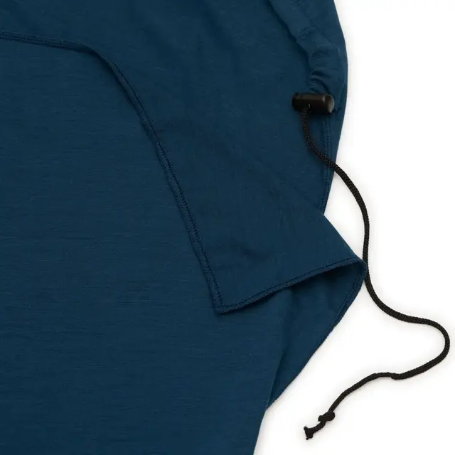 Urberg Merino Liner Mummy Midnight Navy Behagelig lakenpose til soveposen 