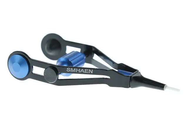 Smhaen Bobbin Holder Midge (Blue) Markedets råeste trådholder? 