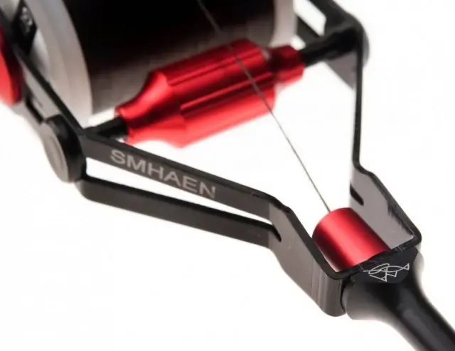 Smhaen Bobbin Holder Standard (Red) Markedets råeste trådholder? 