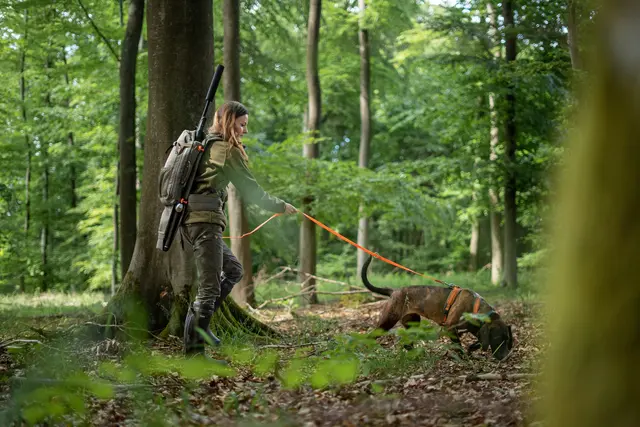 Vorn LT12 Ash Green 12L jaktsekk med Quick Rifle Release 